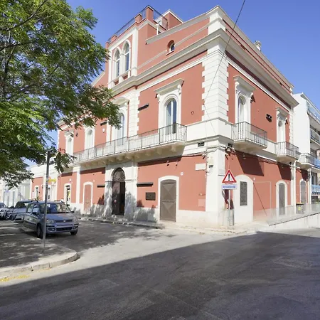 Palazzo Della Torre 003 - Historical Modern דירה בארי