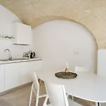 Palazzo Della Torre 003 - Historical Modern Daire