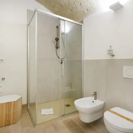 Apartamento Palazzo Della Torre 003 - Historical Modern Bari