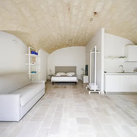 Palazzo Della Torre 003 - Historical Modern *