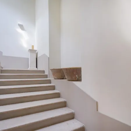 Palazzo Della Torre 003 - Historical Modern Bari